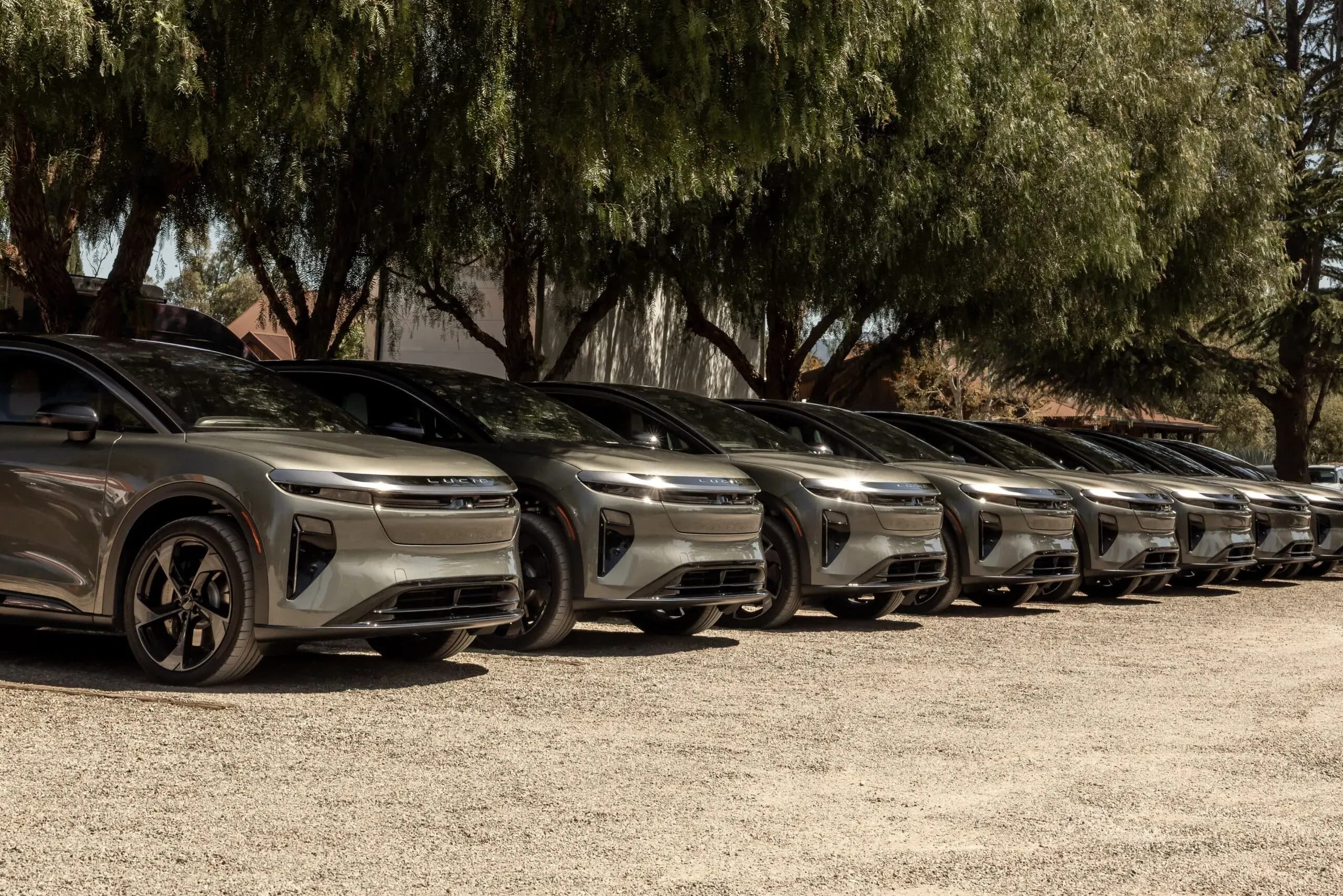 Lucid Offers 0% Financing on Remaining 2026 Gravity SUVs