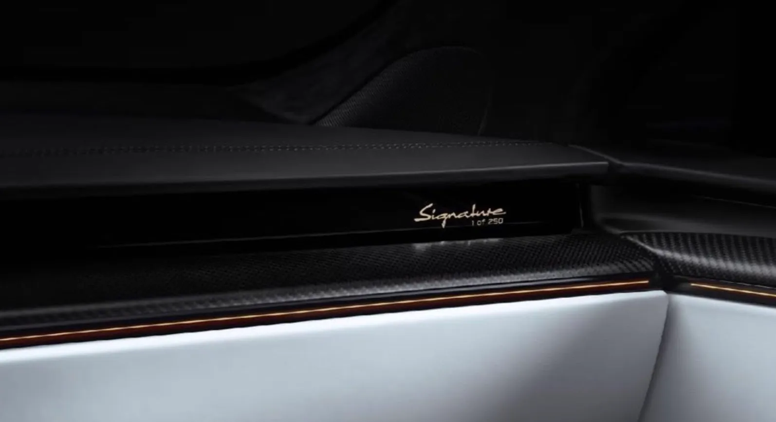 Tesla Model SX Last Run Signature badge 2.jpg