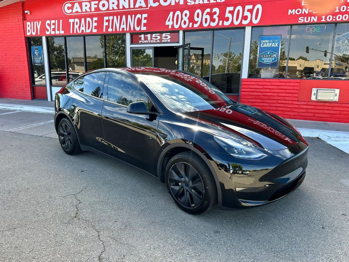 TESLA MODEL Y