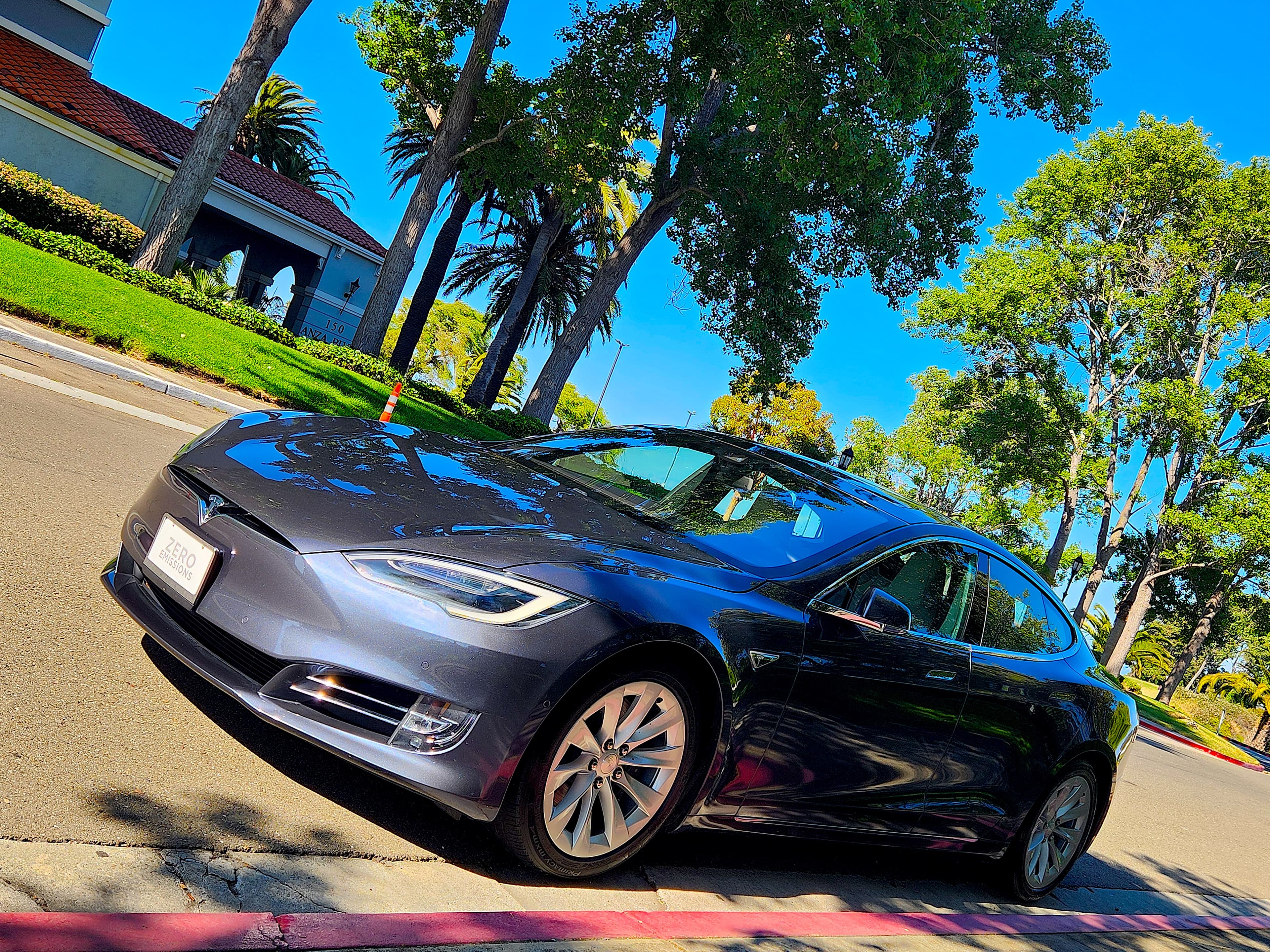 Tesla S75D with FREE UNLIMITED SUPERCHARGING