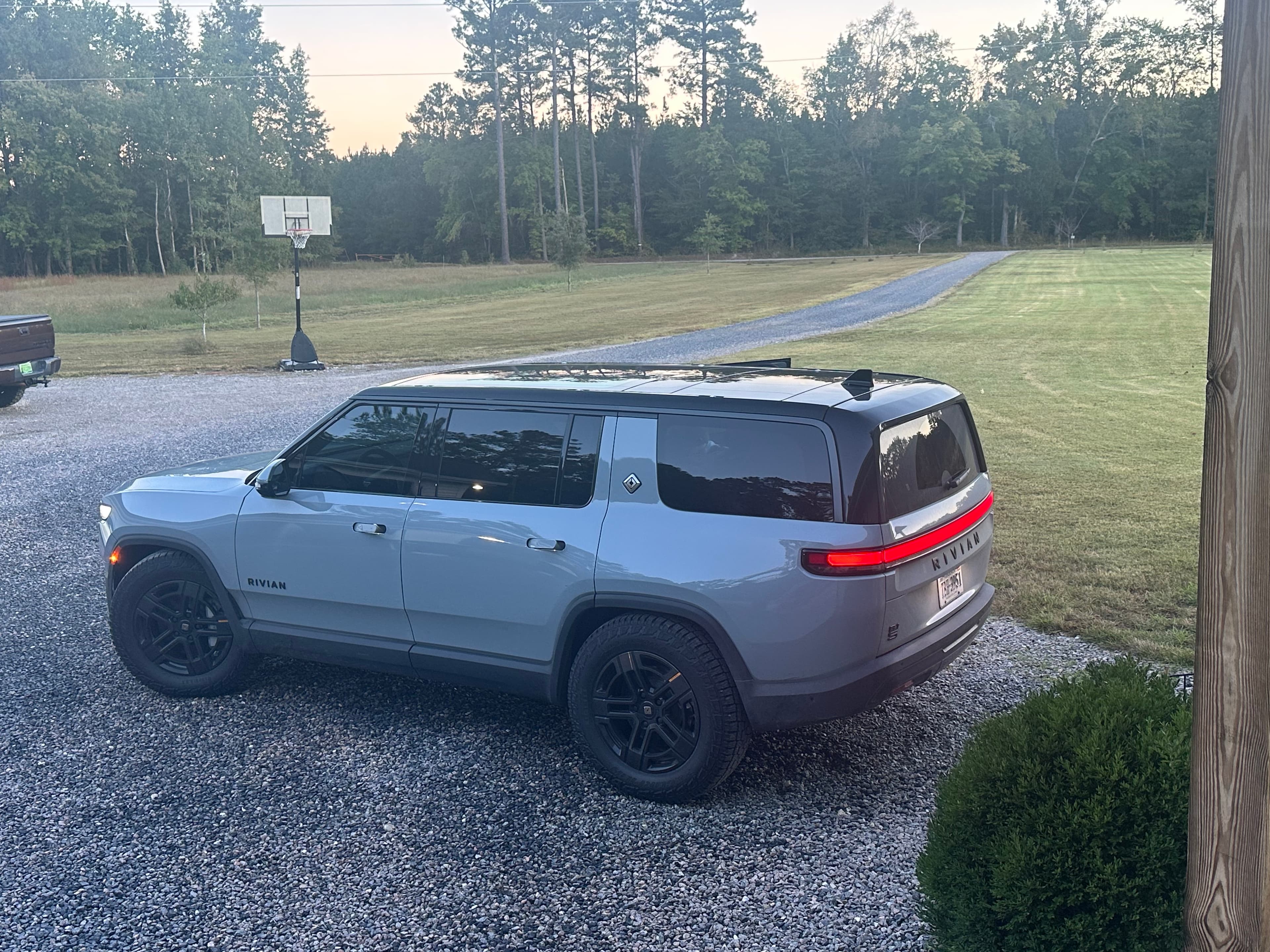 Immaculate 2025 Rivian R1S Performance offroad